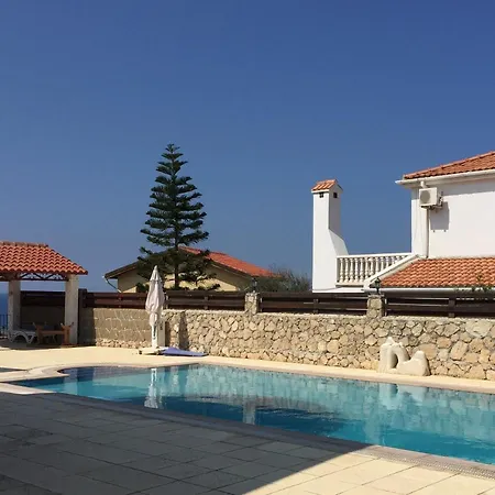 Rosa 3+1 With Swimming Pool