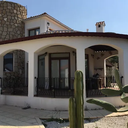 Villa Rosa 3+1 With Swimming Pool